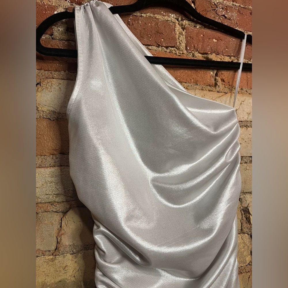 One-Shoulder Silver Ruched Top - Picture 3 of 6